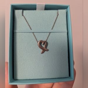 Tiffany Paloma Picasso loving heart necklace In Original Tiffany Box